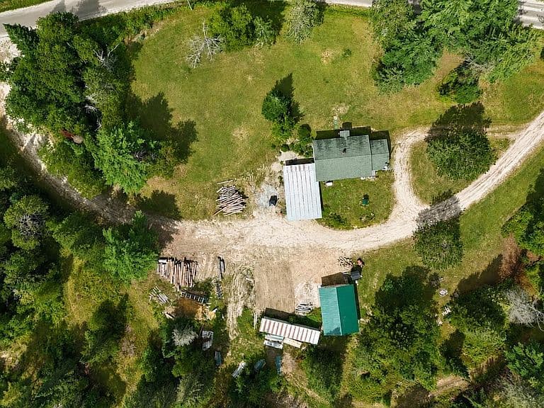 3790 Head of the Pond Road photo 3