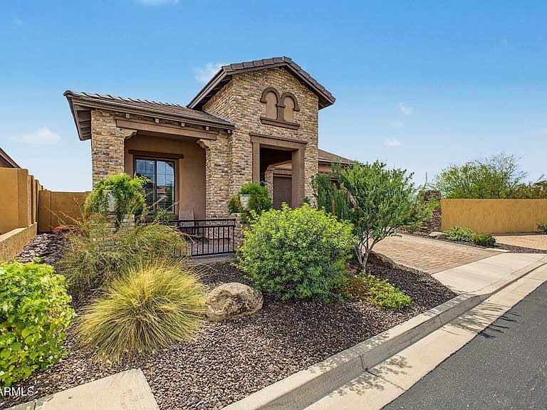 9131 E KRAMER Street photo 2