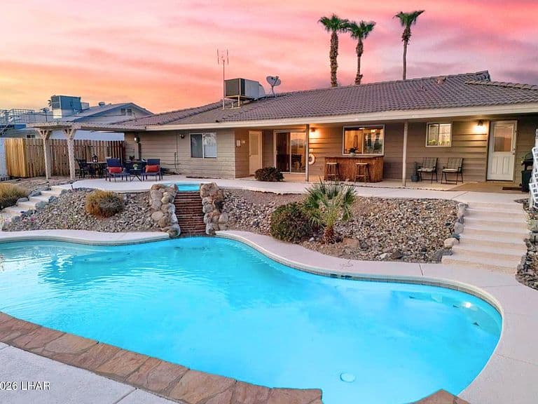 2750 Inca Dr photo 2