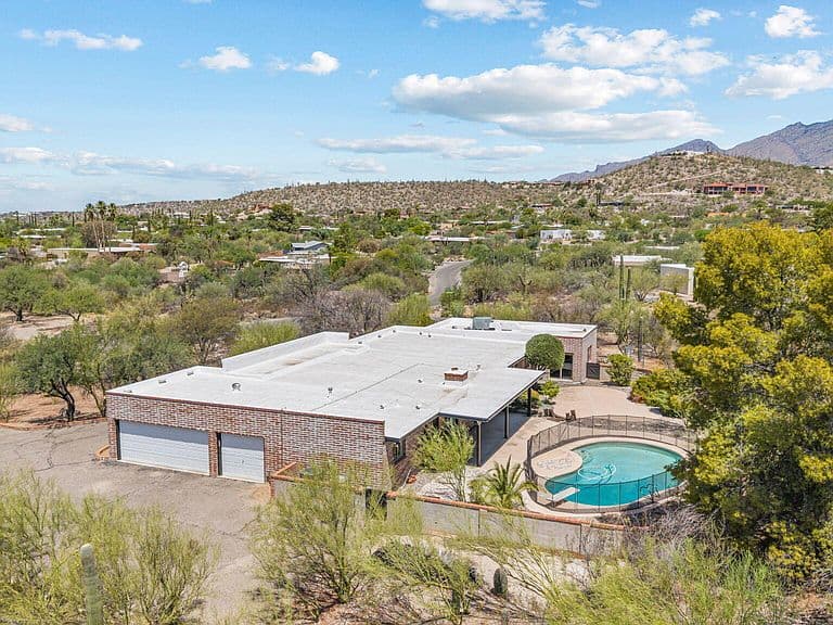 3630 N Pantano Rd photo 1