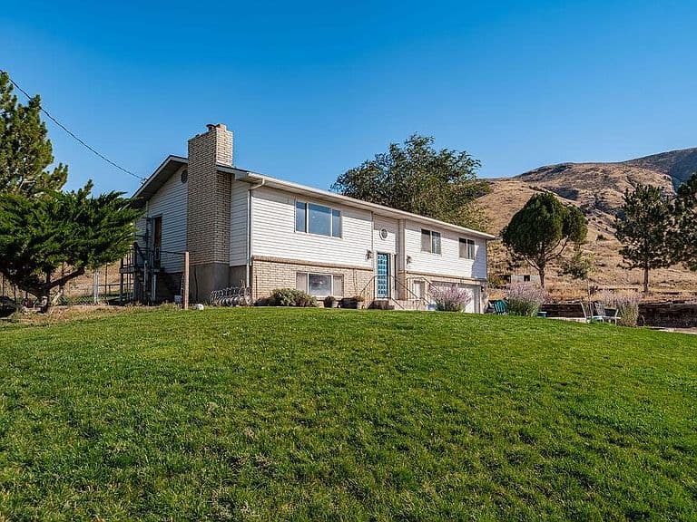 3519 N Big Springs Dr photo 3