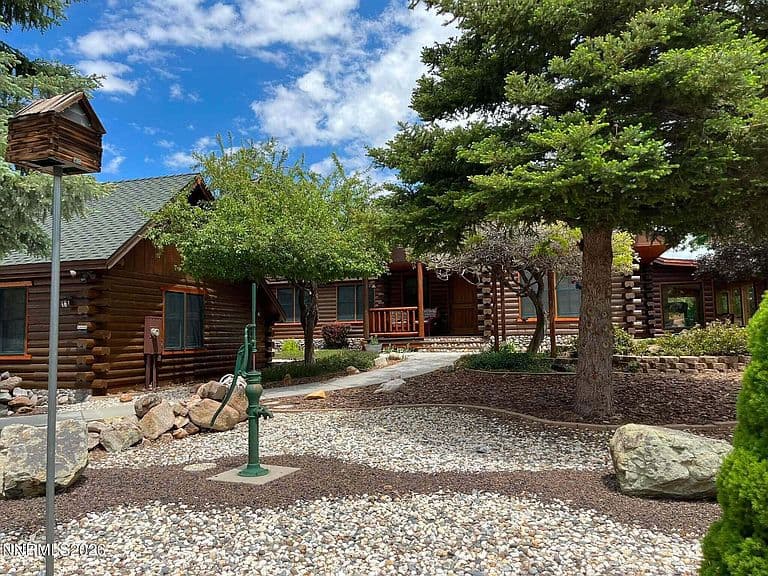3667 Summer Hill Dr photo 3