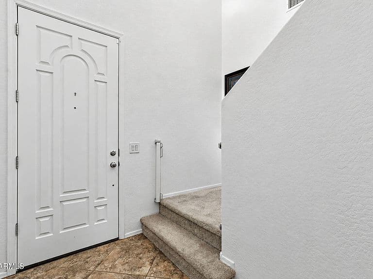 3463 E CARLA VISTA Drive photo 5