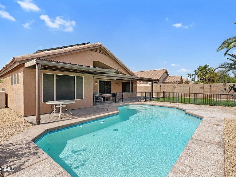 340 E RAWHIDE Avenue photo 4