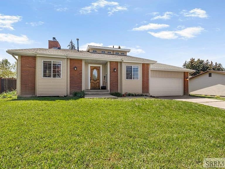 440 Terra Vista Dr photo 2