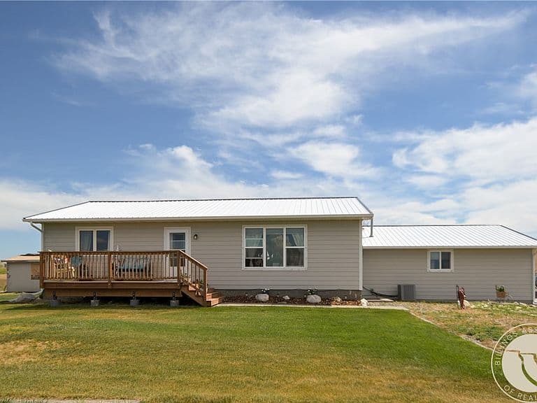 1841 Road 8 photo 2