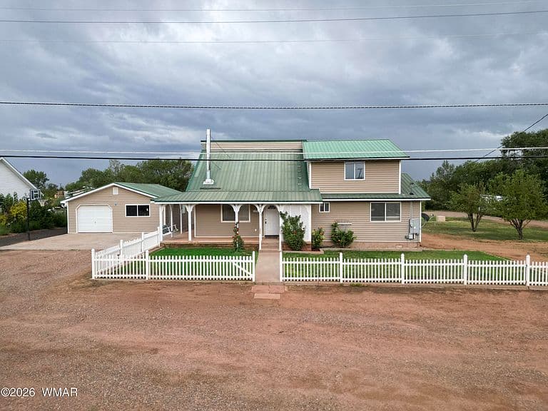 209 N 900th St E photo 1