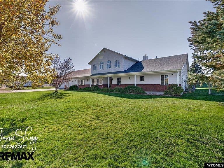 550 Spears Ave photo 1