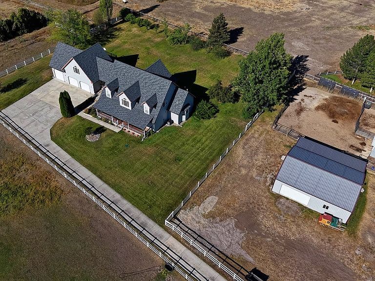 10019 Equestrian Way photo 2