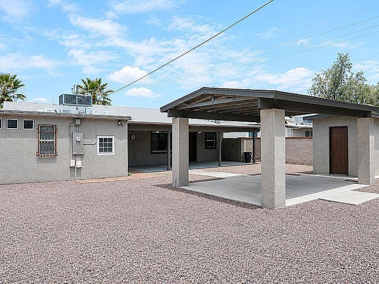 4602 E Burns St photo 2