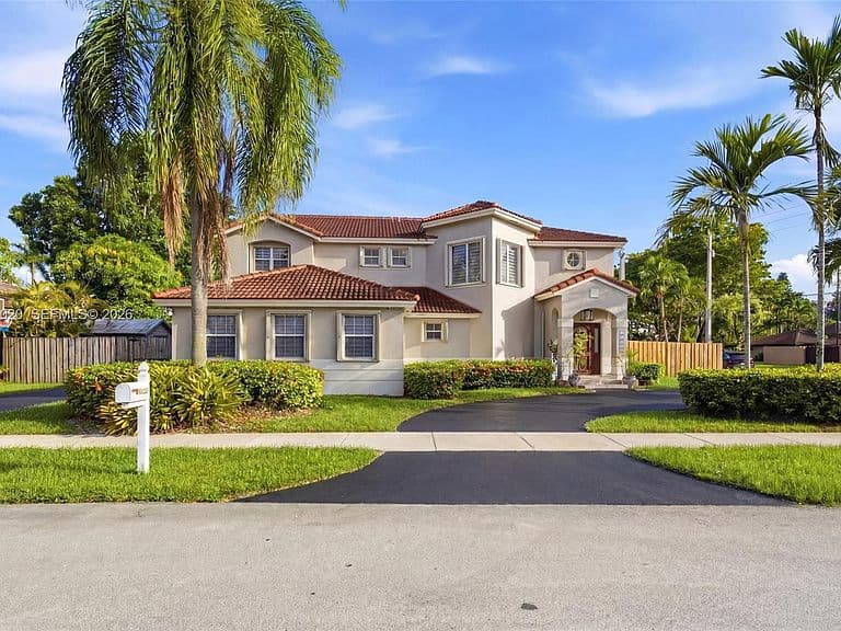 11980 SW 99th St photo 1