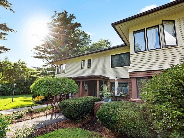 23 Wrisley Court photo 2