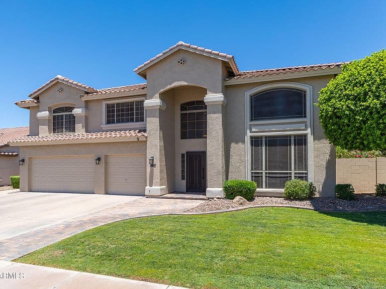 1450 E CRESCENT Way photo 2
