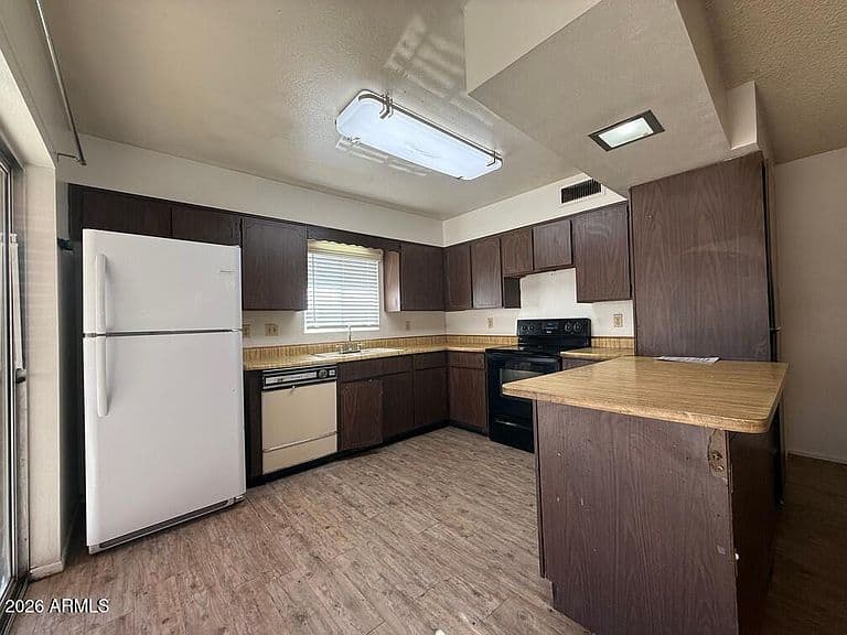 4348 N 79TH Drive photo 4