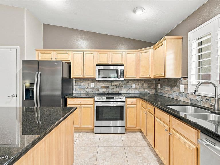 21904 E VIA DEL RANCHO Road photo 2