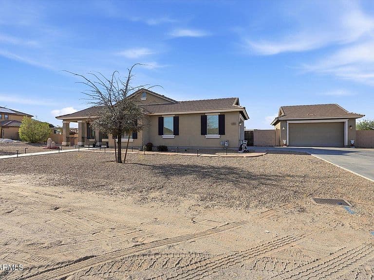 3760 W ROBERTS Road photo 4