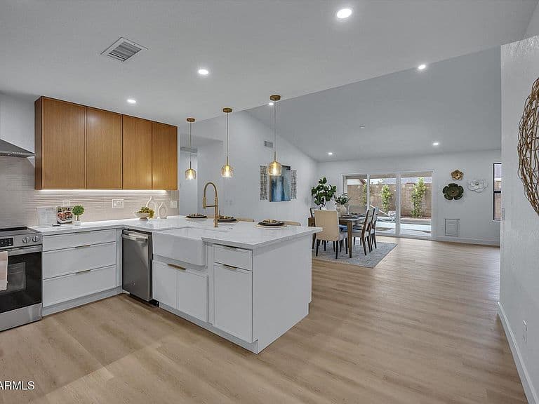 213 S GOLDEN KEY Drive photo 5