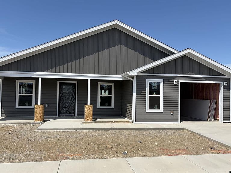263 Cypress Dr photo 1