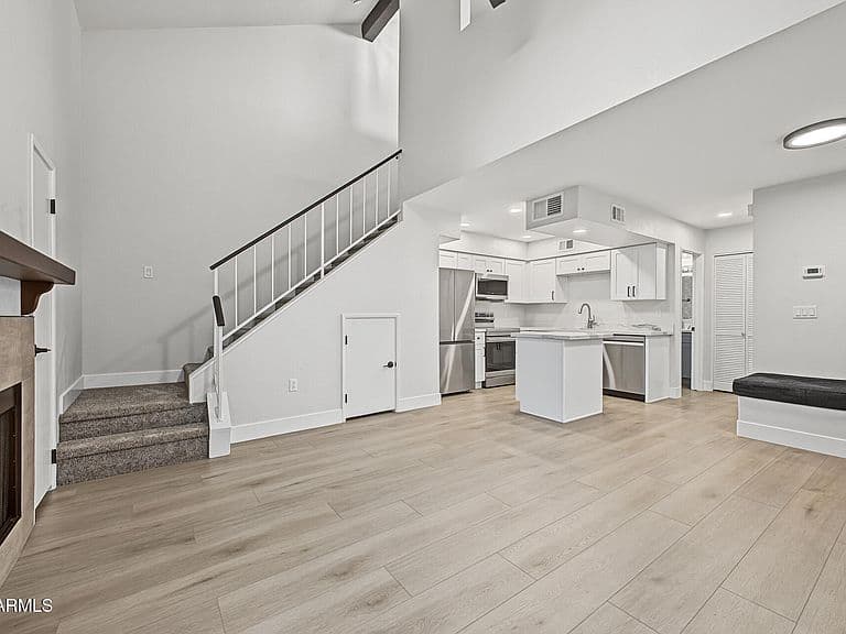 602 N MAY Street #46 photo 1