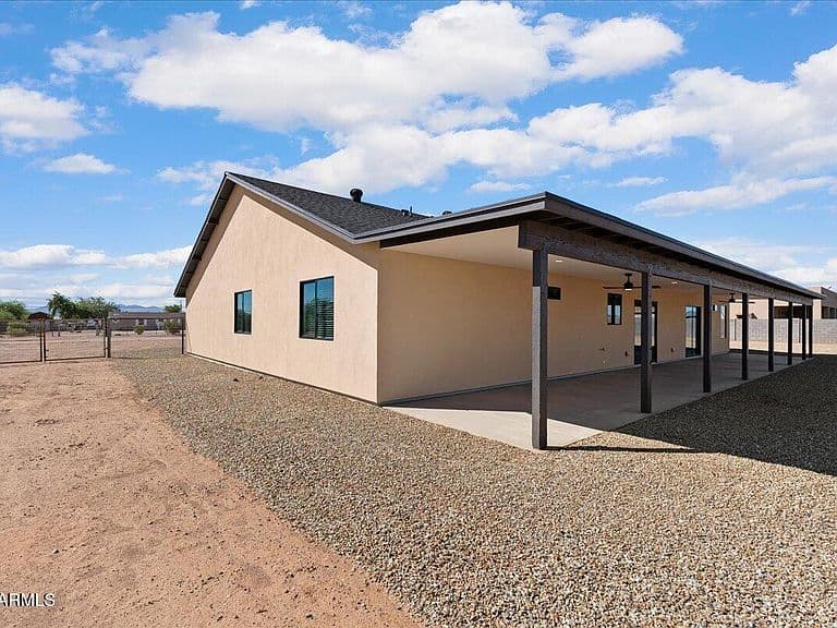 23144 W Lone Mountain Road photo 4