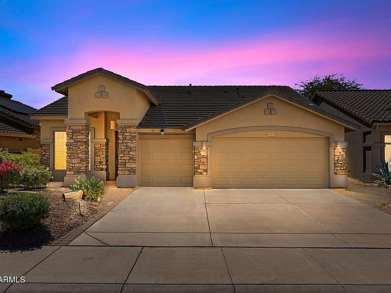 10673 E Le Marche Drive photo 1