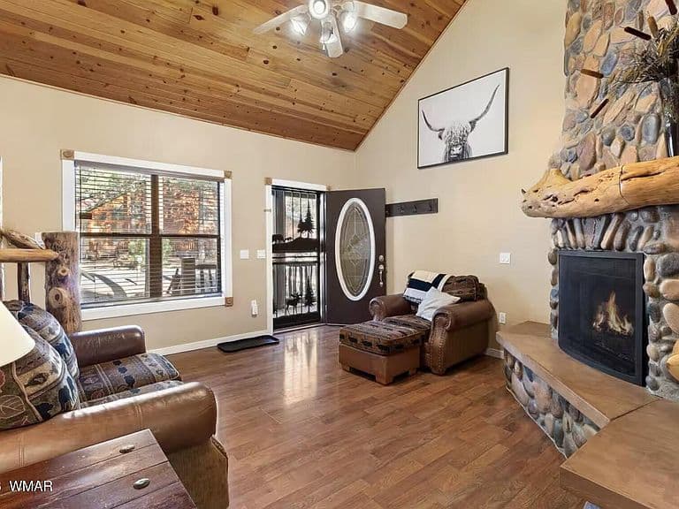 2540 Timber Ridge Ln photo 5