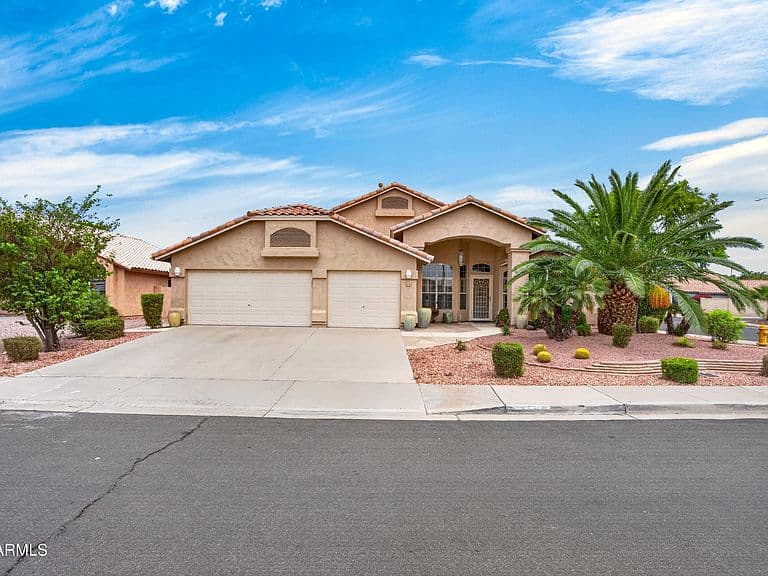 9536 W POTTER Drive photo 3