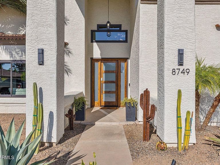 8749 E SAN FELIPE Drive photo 3