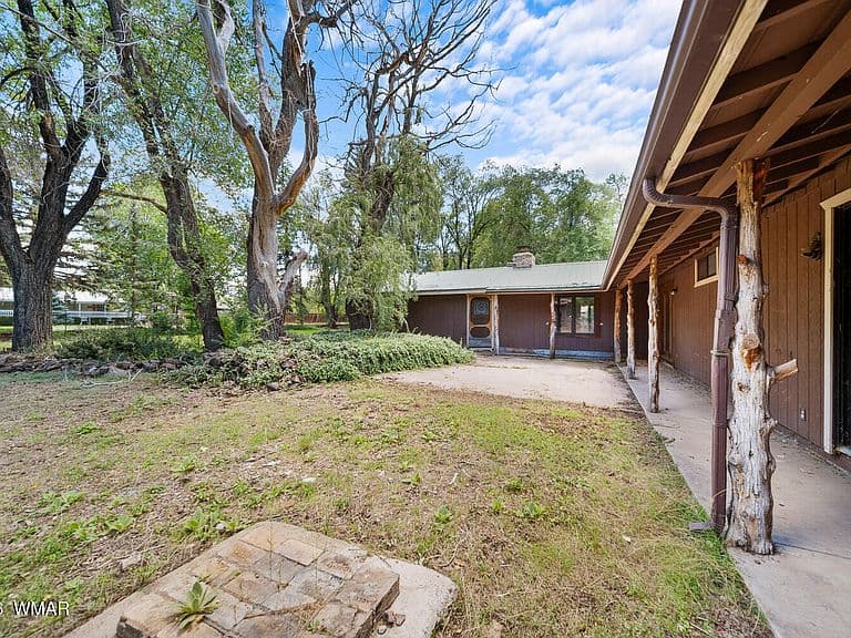 1336 S Penrod Dr photo 5
