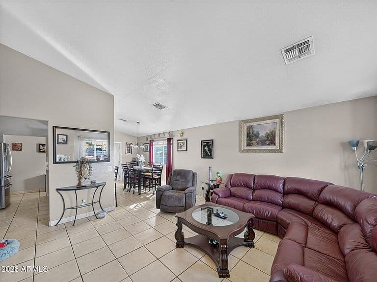 1725 E PUEBLO Avenue photo 3