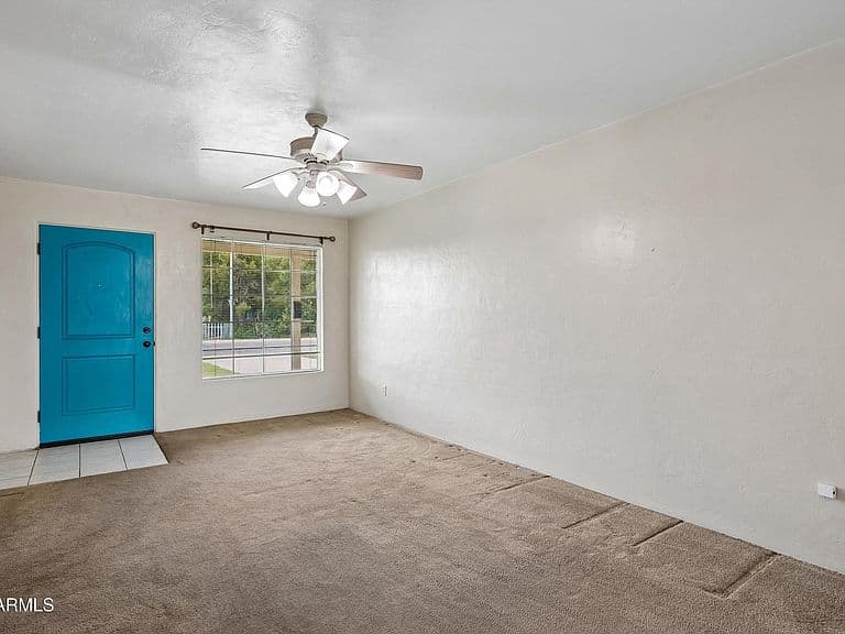 1056 E NIELSON Avenue photo 3