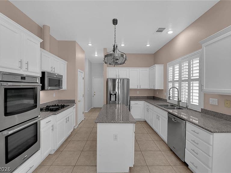 8739 Coldwater Canyon Ct photo 3