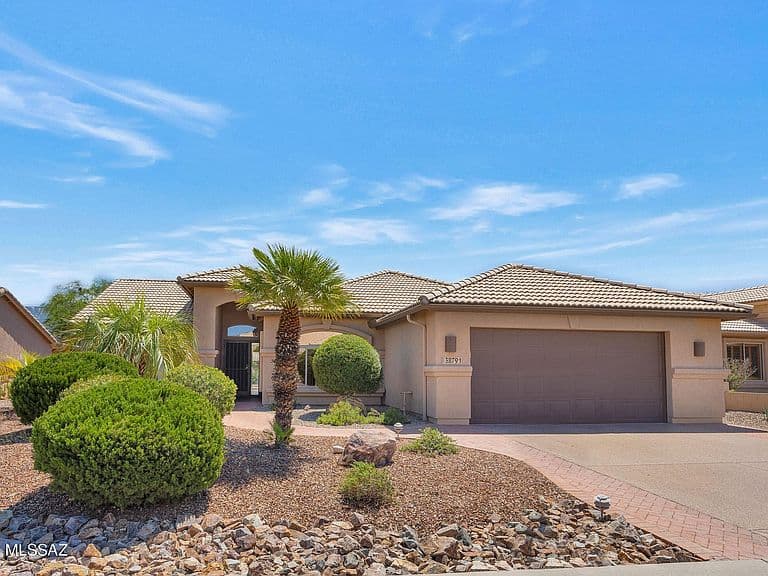 38791 S Starwood Dr photo 1