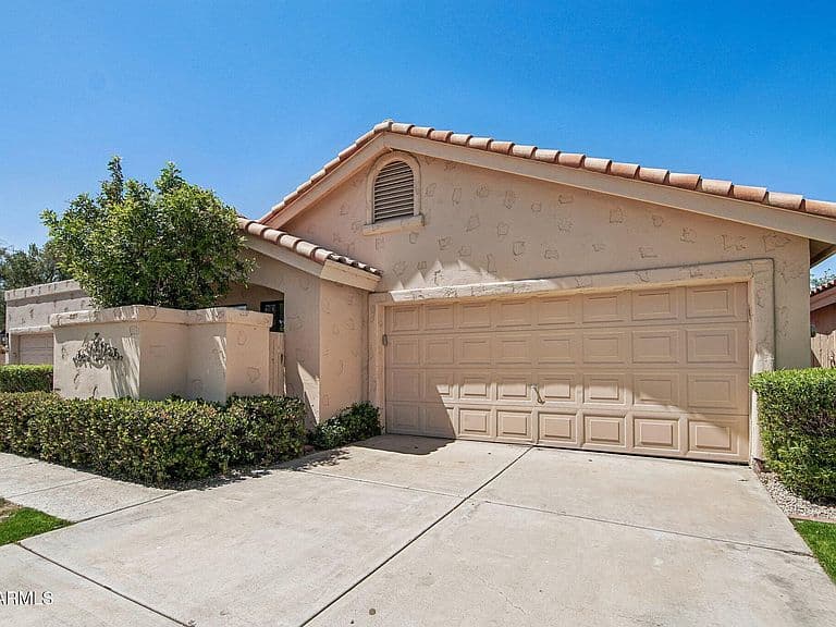 12750 N 95TH Way photo 3