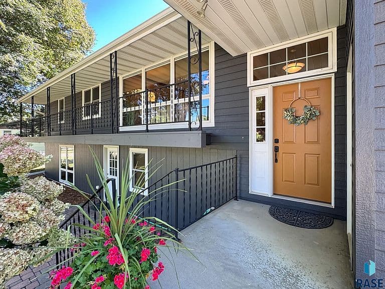 4905 E Cynthia Dr photo 2