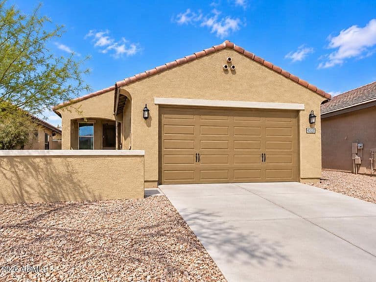 40030 W Wade Drive photo 1