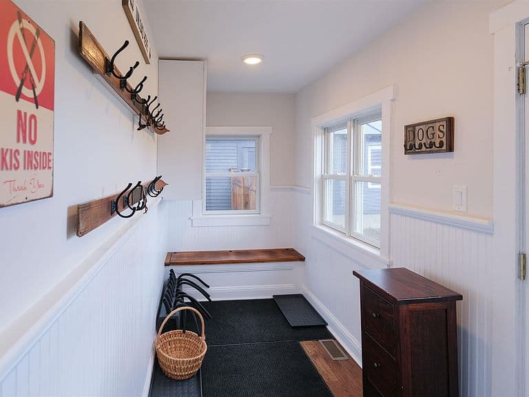 9 Ives Road photo 2