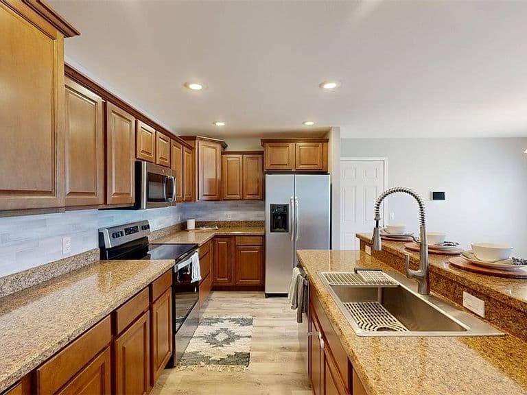 3127 Amelia Cir photo 5