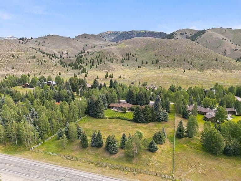 106 Fox Creek Rd photo 5