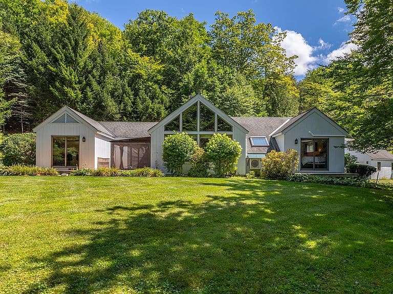 197 Bromley Brook Road photo 2