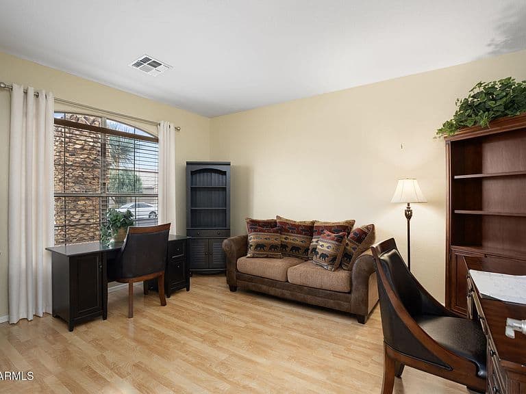 17819 W CLUB VISTA Drive photo 3