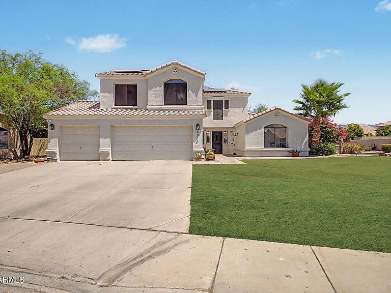 9014 E JANICE Way photo 1