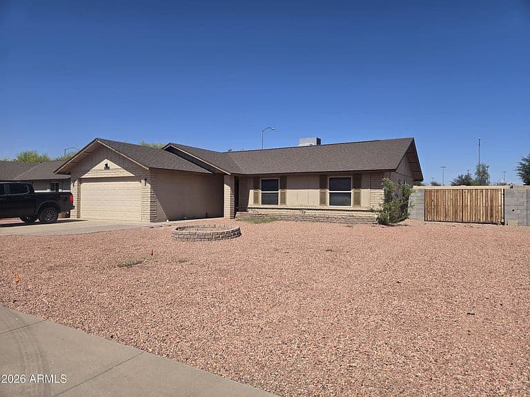 8601 N 83RD Drive photo 1