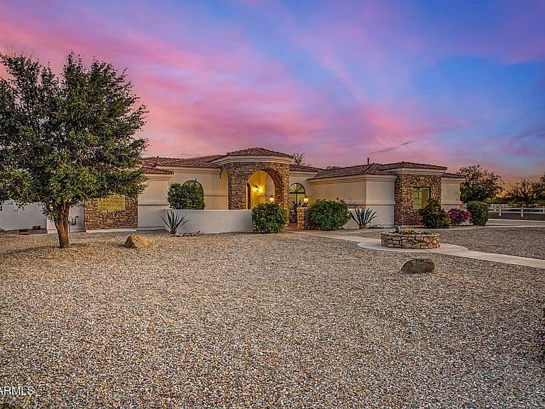 6953 W APPALOOSA Trail photo 4