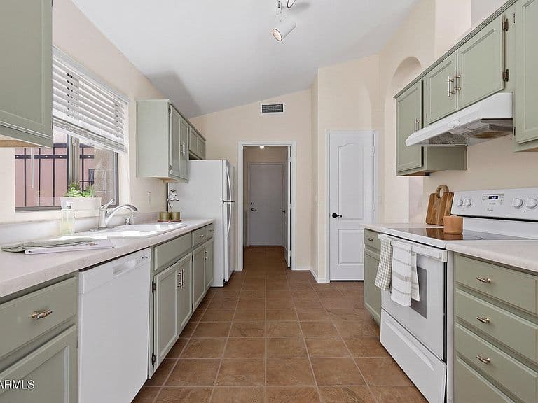 3783 W PARK Avenue photo 5