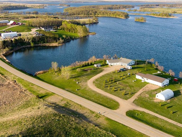 12660 Tahana Lake Rd photo 2
