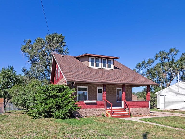 1915 N Wayland Ave photo 1