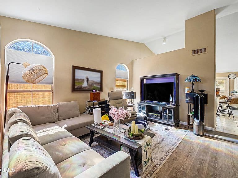 8270 W VOLTAIRE Avenue photo 5