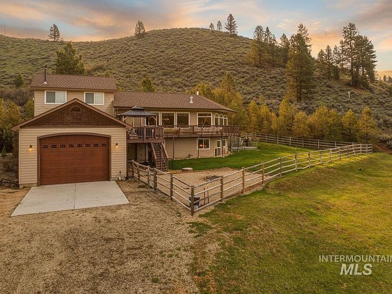 65 Peregrine Dr photo 4