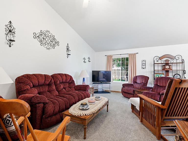 3515 Maddy Anne Ct photo 4